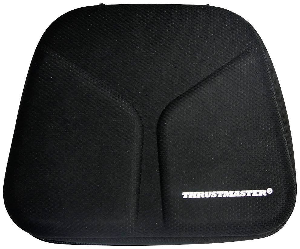 Černý, čtvercový sedací polštář se zaoblenými rohy s nápisem "Thrustmaster" vytištěným bílou barvou.