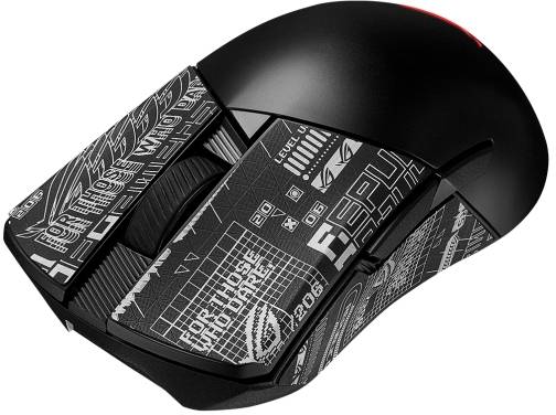 Černá herní myš s futuristickým designem a geometrickými vzory. Ergonomický tvar, vhodný pro hráče.