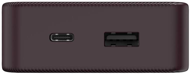 Jeden USB-C a jeden USB-A port na straně tmavě hnědého zařízení.