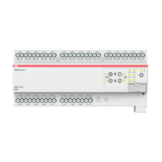 Automatizační zařízení s několika vstupy a LED indikátory pro řízení elektrických systémů, montovatelné na DIN lištu.
