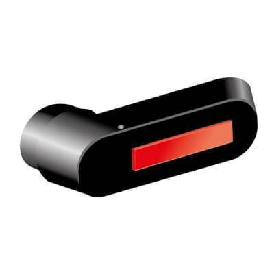 Černý plastový spínač s červeným indikačním světlem, válcovitého tvaru, určený pro ovládání elektrických zařízení.
