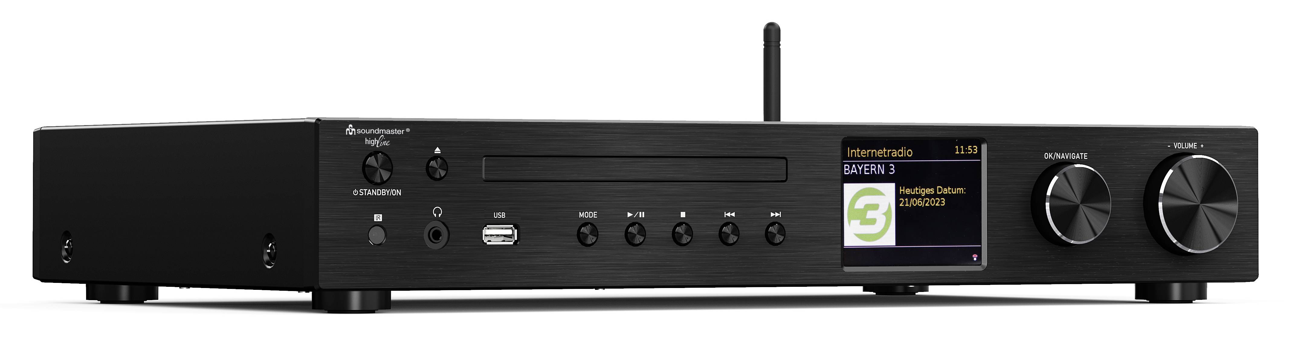 Černý audiopřijímač s displejem, dvěma velkými otočnými knoflíky vpravo, několika menšími tlačítky vlevo a rozhraním USB.