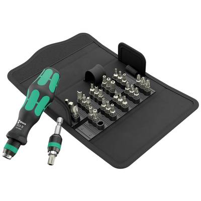 Sada šroubováků s různě tvarovanými nástavci v černé brašně na nářadí, která ukazuje ergonomický úchop.