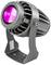 Kompaktní reflektor s růžově zářícím světlem. Je kovový a má moderní, technické designové provedení, vhodné pro jevištní osvětlení.