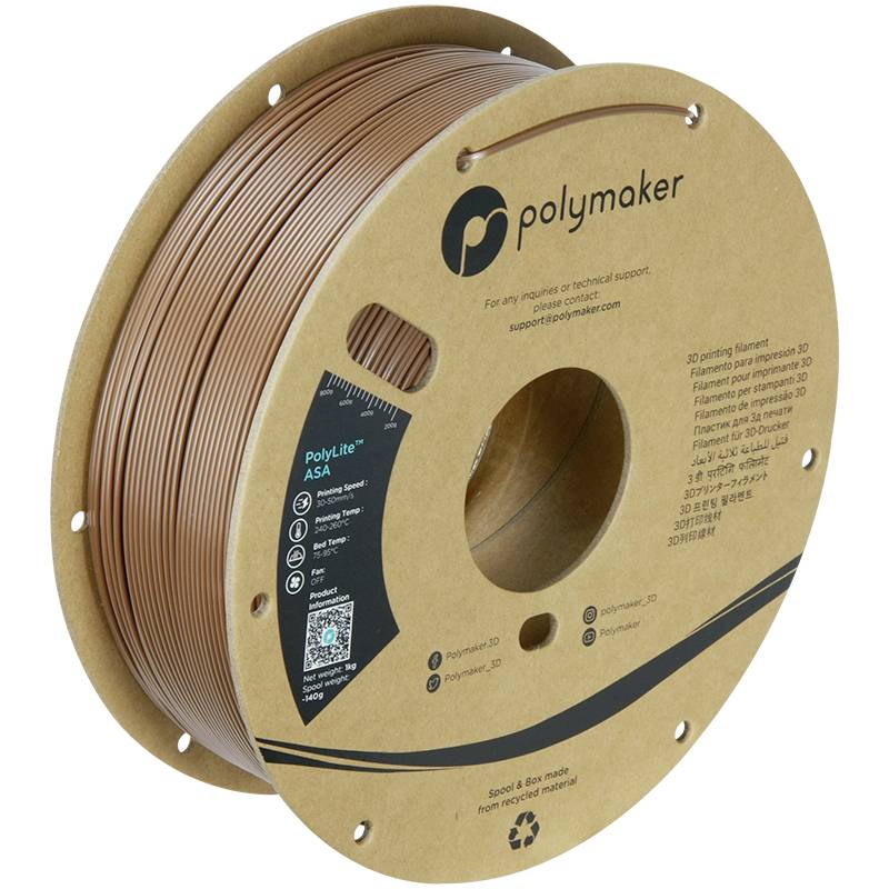 Cívka s hnědým 3D tiskových vláknem od společnosti Polymaker, model 'PolyLite ASA', na papírové dutince s recyklačním symbolem.