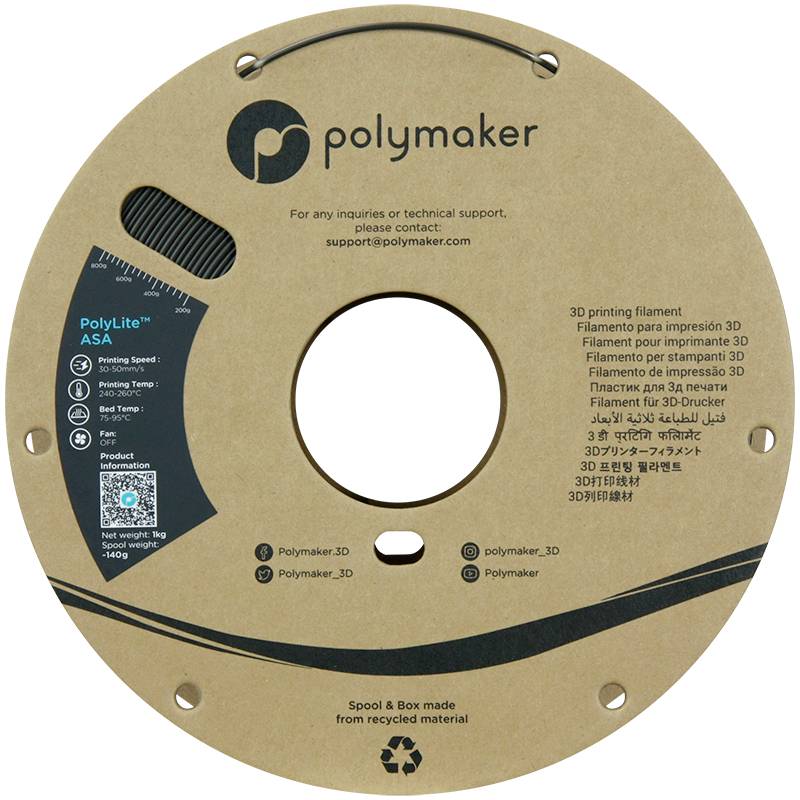 Černá 3D tiskařská role filamentu od Polymakeru s hnědou kartónovou etiketou. Údaje o materiálu filamentu (PLA), hmotnosti a výrobci.