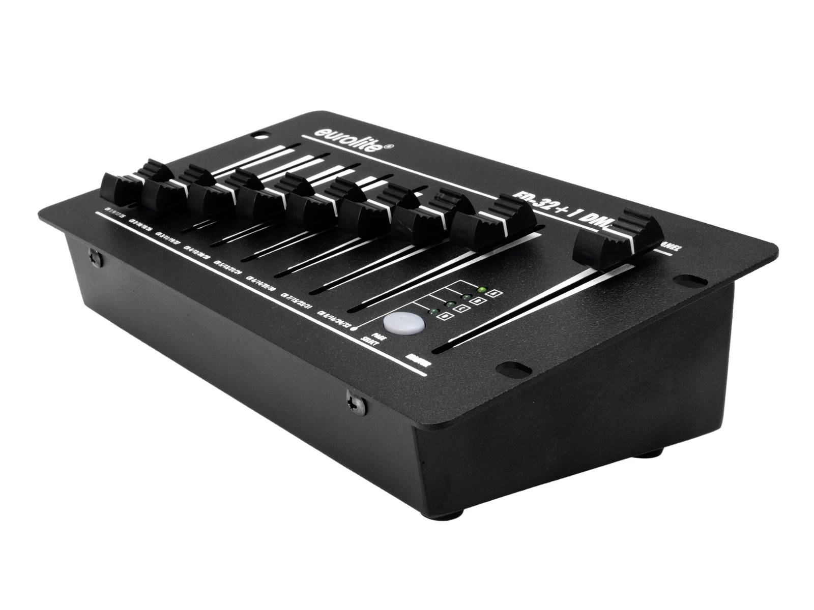 Mixážní pult pro DJ s několika ovladači a tlačítky na černém panelu. Zařízení má výrazný, nakloněný povrch.