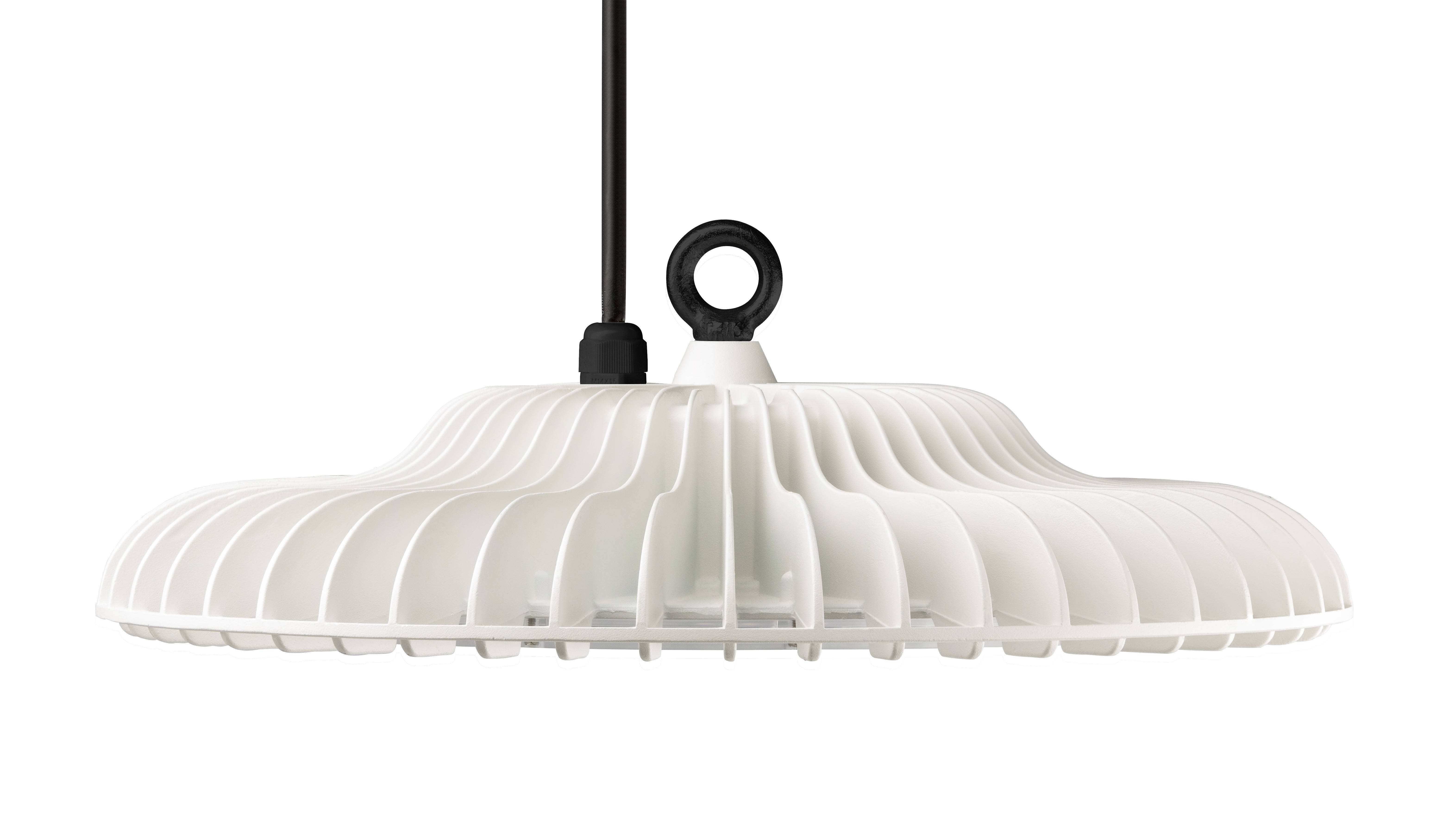 Bílé stropní LED svítidlo s moderním vroubkovaným designem a černým kabelem. Ideální pro osvětlení velkých prostor.