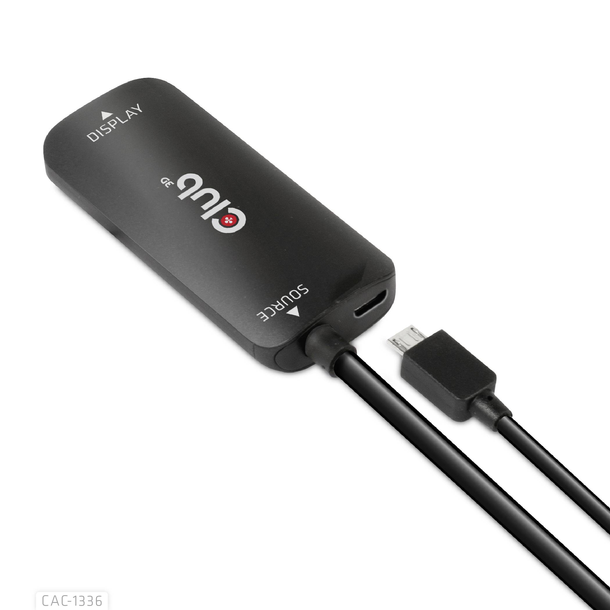 Černý adaptační kabel USB-C s nápisy 'Display' a 'Source', který se používá k propojení zařízení pro přenos obrazu.