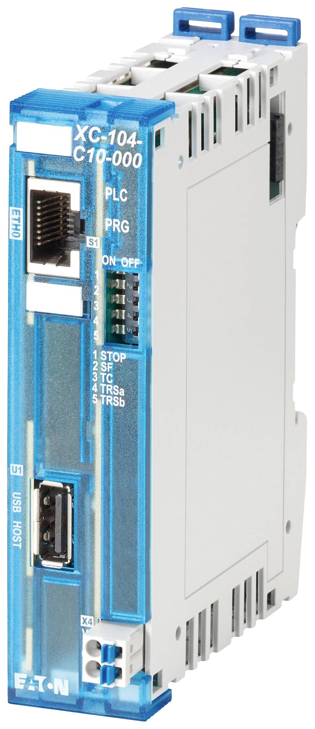 Průmyslový řídicí přístroj XC-104, v modré a bílé barvě, je vybaven ethernetovým a USB rozhraním a předními LED indikátory.