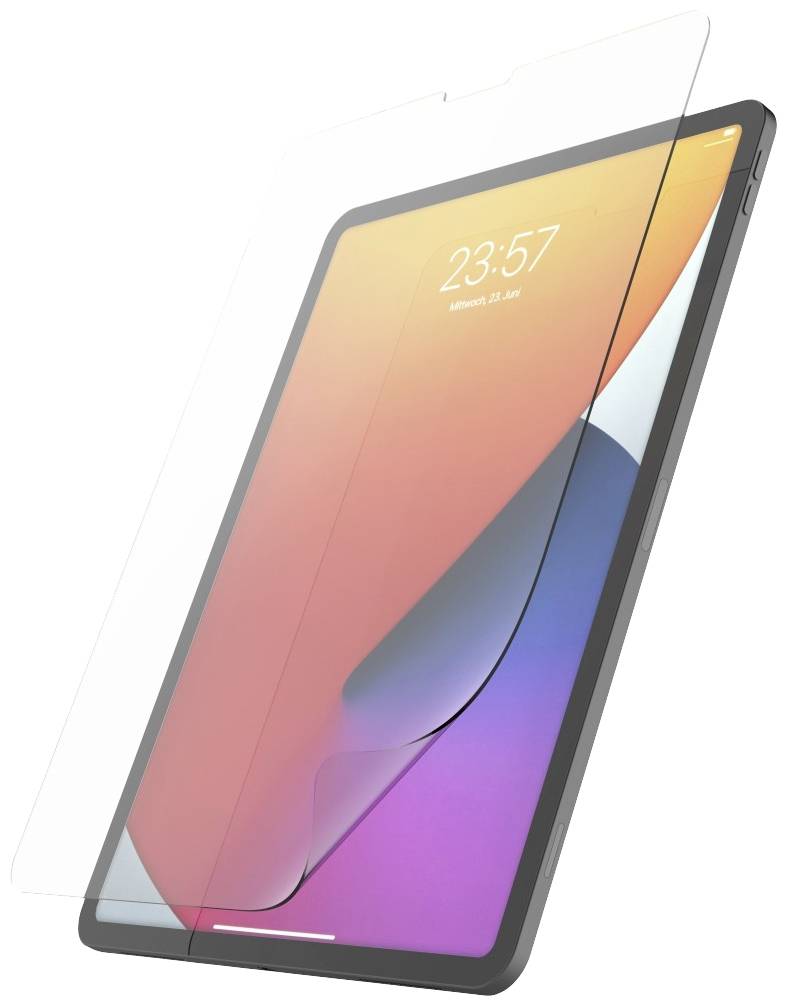 Tablet s barevným displejem a časem '23:57'. Přes obrazovku je položen transparentní ochranný kryt.