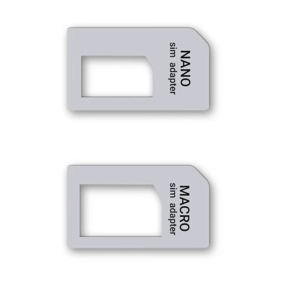 Dva SIM adaptéry, horní pro nano SIM karty a spodní pro micro SIM karty, oba stříbrné barvy a obdélníkového tvaru.