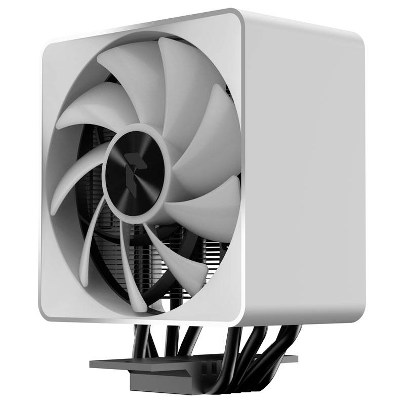 Bílý počítačový chladič procesoru s velkým ventilátorem a několika měděnými trubkami pro odvod tepla.
