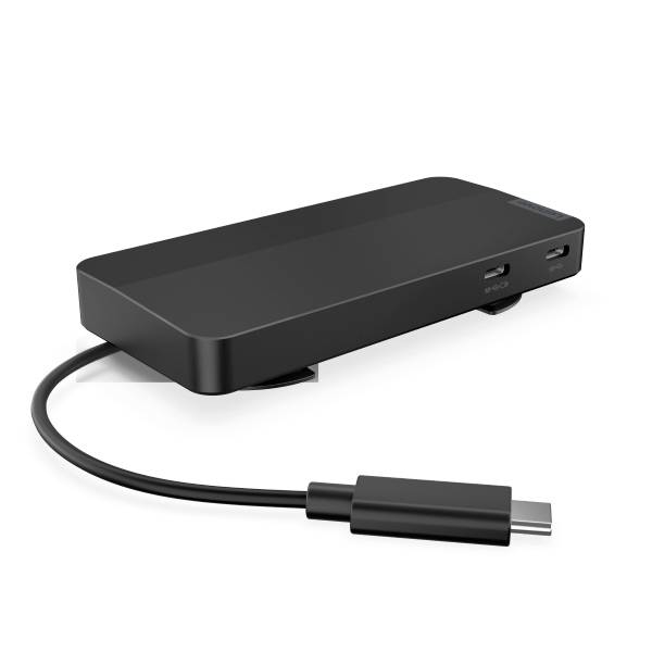 Černý USB-C hub s několika porty, včetně USB a HDMI. Jeden kabel je připojen k hubu.