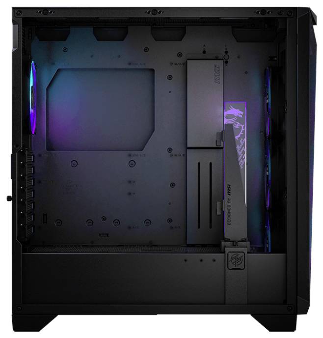 Černošedý vnitřní prostor počítačové skříně s RGB osvětlením na ventilátoru a vertikálním chladiči, bez komponentů.