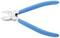 Boční štípací kleště s modrými rukojeťmi na bílém pozadí, vhodné pro řezání drátů a kabelů.