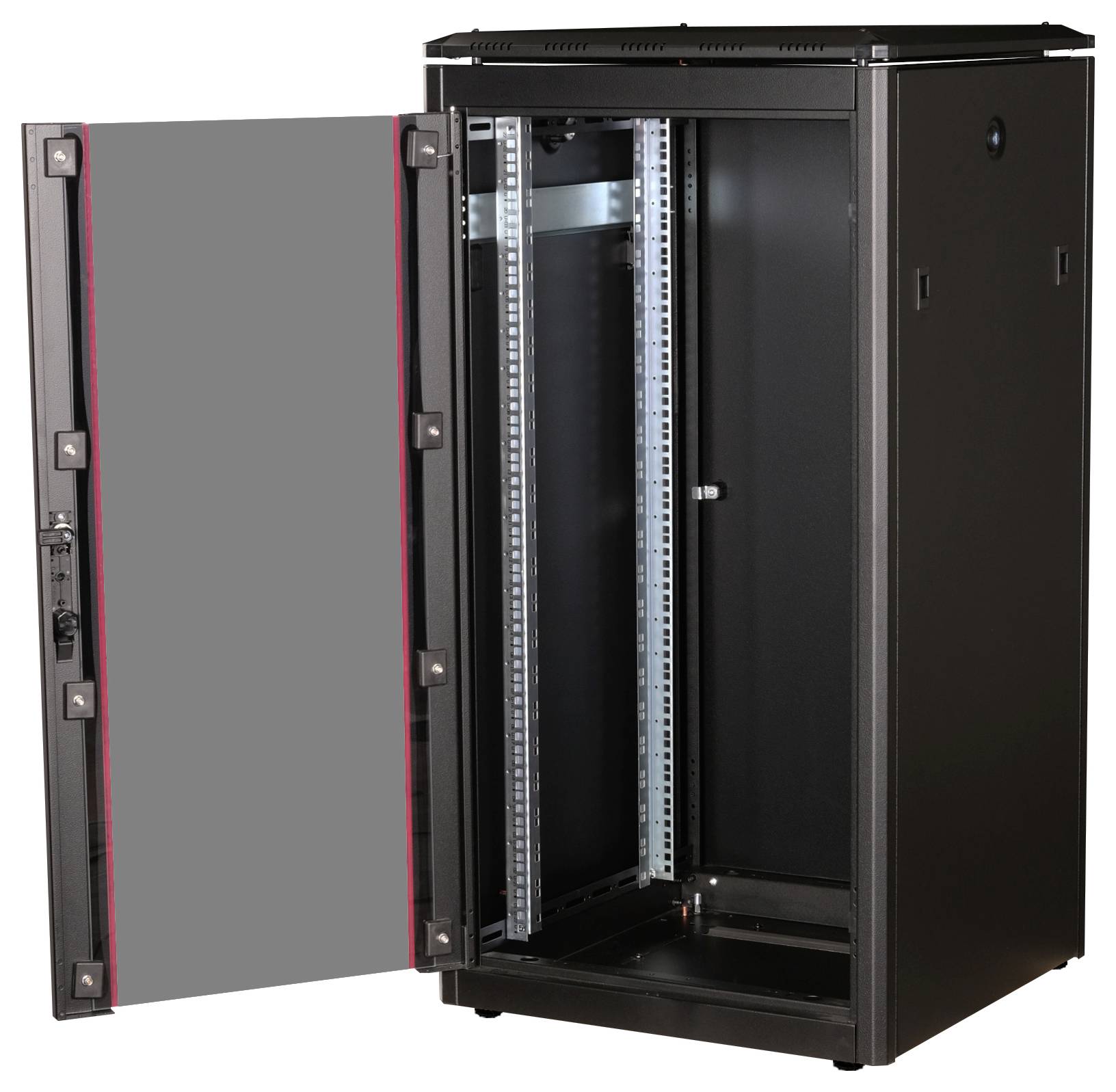 Otevřená, prázdná černá serverová skříň s přístupnými montážními lištami, vhodná pro instalaci serverového hardwaru.