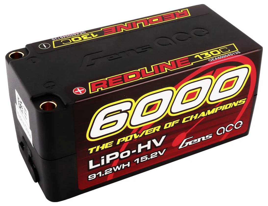 Černý lithium-polymerový akumulátor s červeným a žlutým štítkem, nápisy: 'REDLINE 130C', '6000', 'SÍLA ŠAMPIONŮ', 'LiPo-HV 91.2Wh 15.2V'.