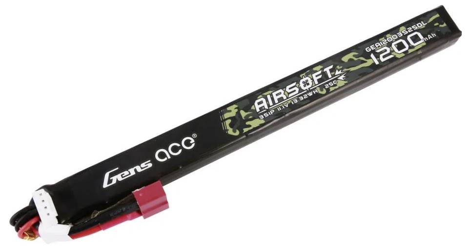 Akumulátor Gens ace Airsoft 11,1V 1200mAh, obdélníkový tvar, s konektorovou přípojkou pro elektronická zařízení, černé pozadí, produktová fotografie.