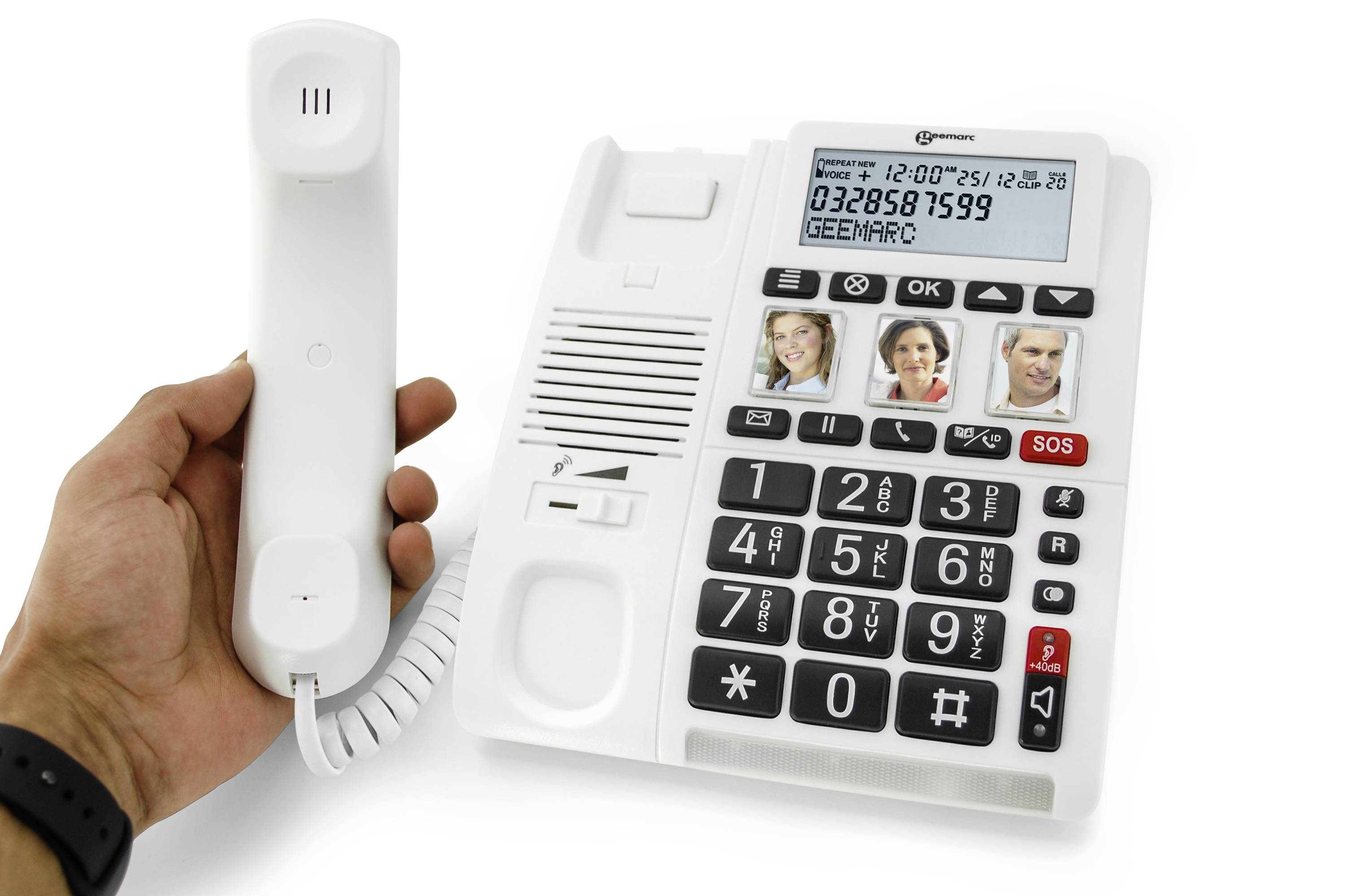 Bezdrátový telefon s velkými tlačítky a čtyřmi fototlačítky pro kontakty. LCD displej zobrazuje číslo 0328587599.