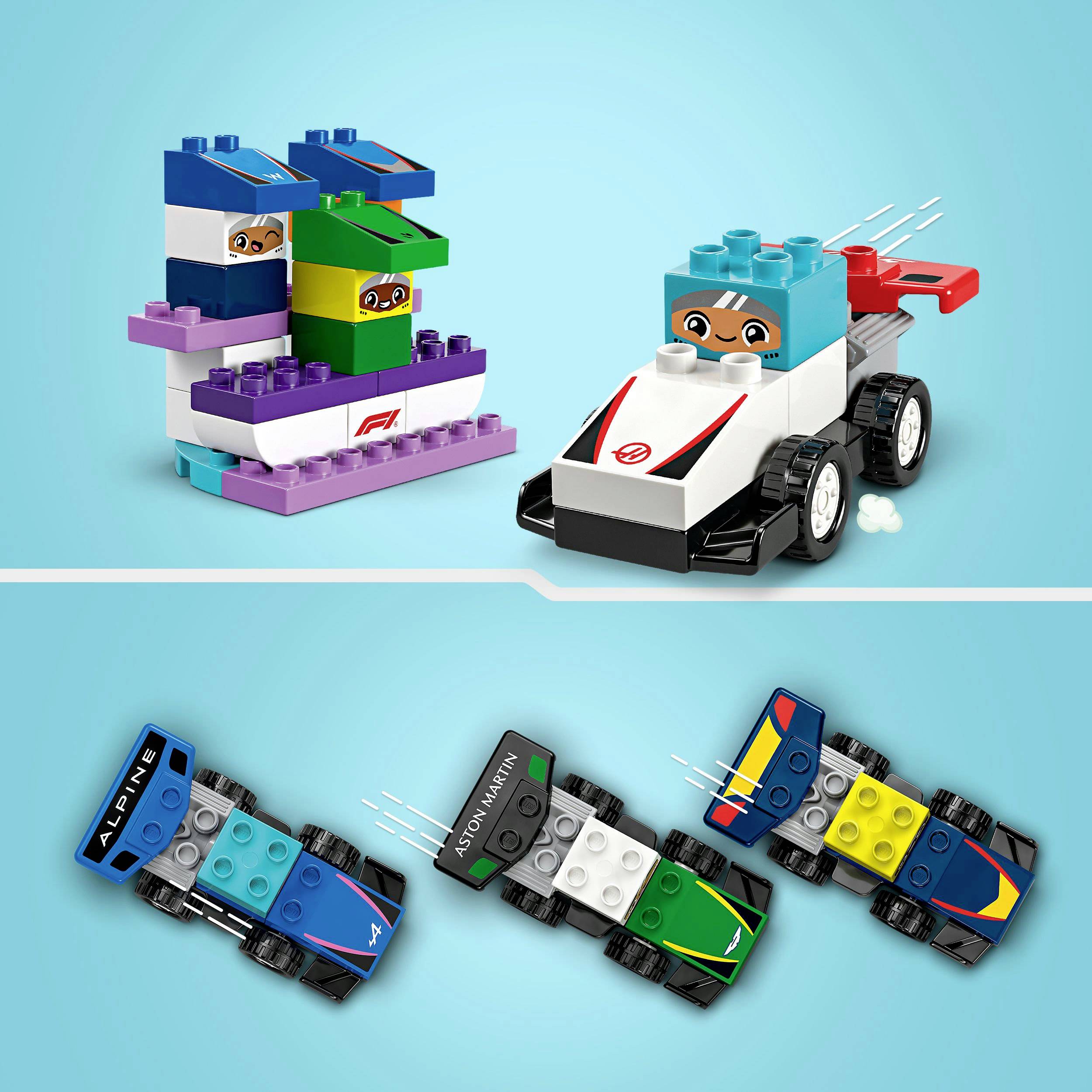 Dva barevné LEGO vozy na světle modrém pozadí: nahoře bílé závodní auto s červenými prvky, dole člun a tři malé vozidla.
