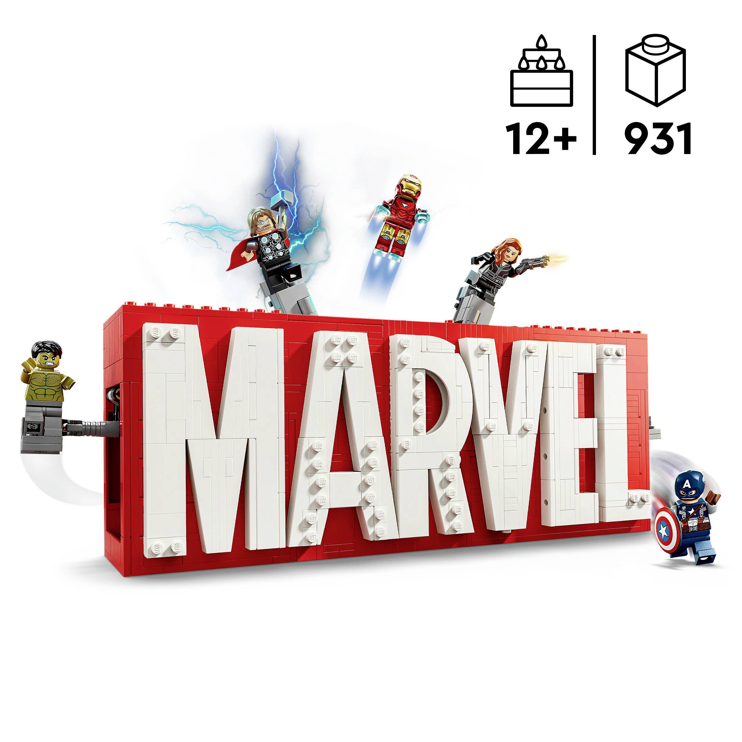 LEGO sada 'Marvel' s ikonickými superhrdinskými figurkami. Doporučeno od 12 let, obsahuje 931 dílků pro fanoušky akčních témat.