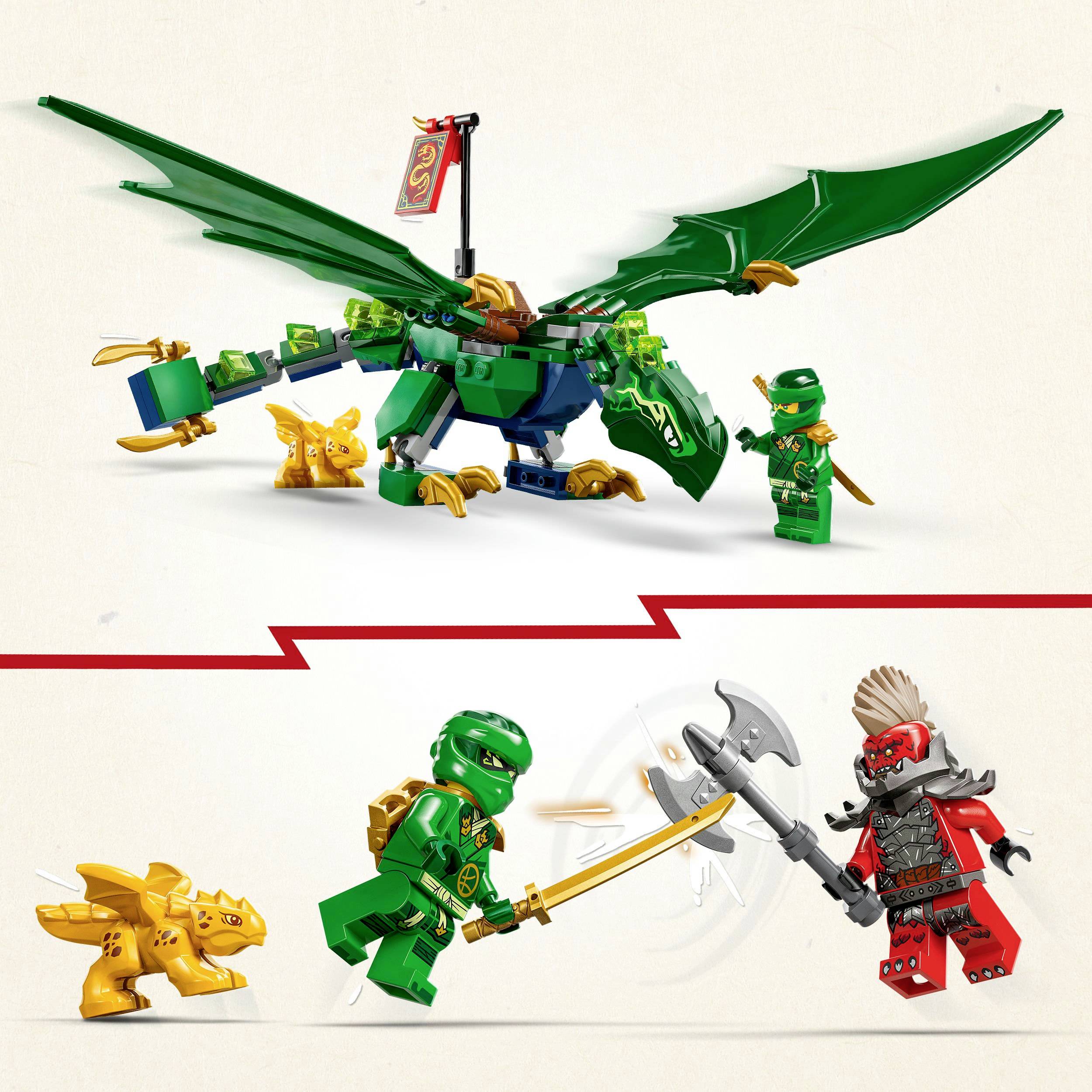 Zelený drak sestavený z kostek s zlatým praporem na zádech. Pod ním bojují dvě figurky Lego, jedna zelená a jedna červená.