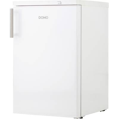 Bílá volně stojící lednice značky 'DOMO' s logem na dveřích. Design je jednoduchý a moderní s postranní rukojetí.