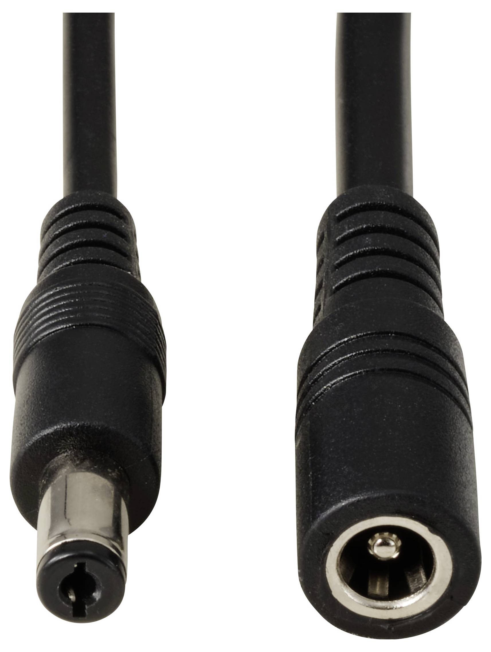 Černý elektrický kabel s jednou vidlicí a jednou zásuvkou.