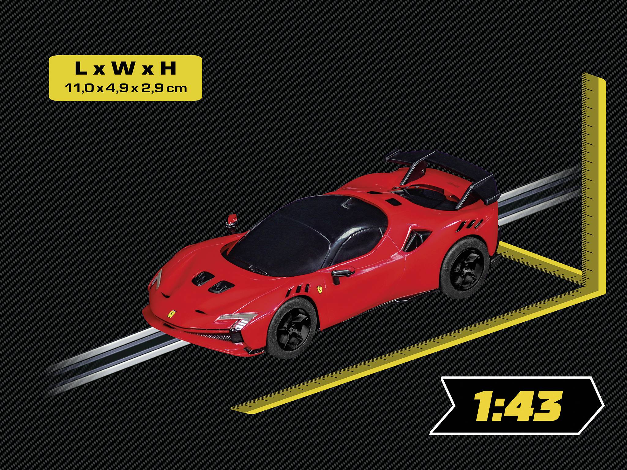 Červené modelové auto s černými detaily, rozměry 11,0 x 4,9 x 2,9 cm, měřítko 1:43, na černém pozadí se žlutými akcenty.