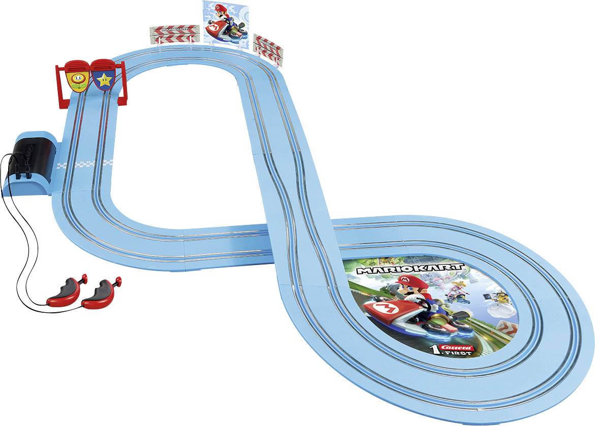 Závodní dráha s modrým designem tratě, inspirovaná Mario Kart. Se dvěma černými ovladači a grafickým prvkem Maria.