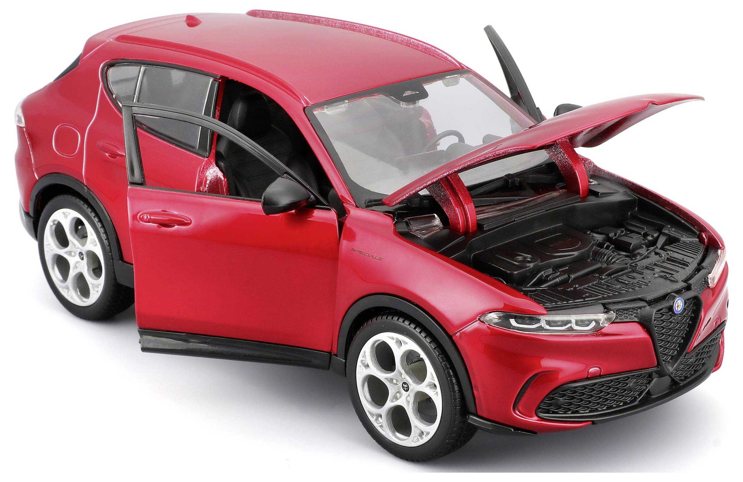 Červené modelové auto s otevřenou kapotou a dveřmi, ukazuje interiér a motor. Luxusní sportovní vůz v měřítku.