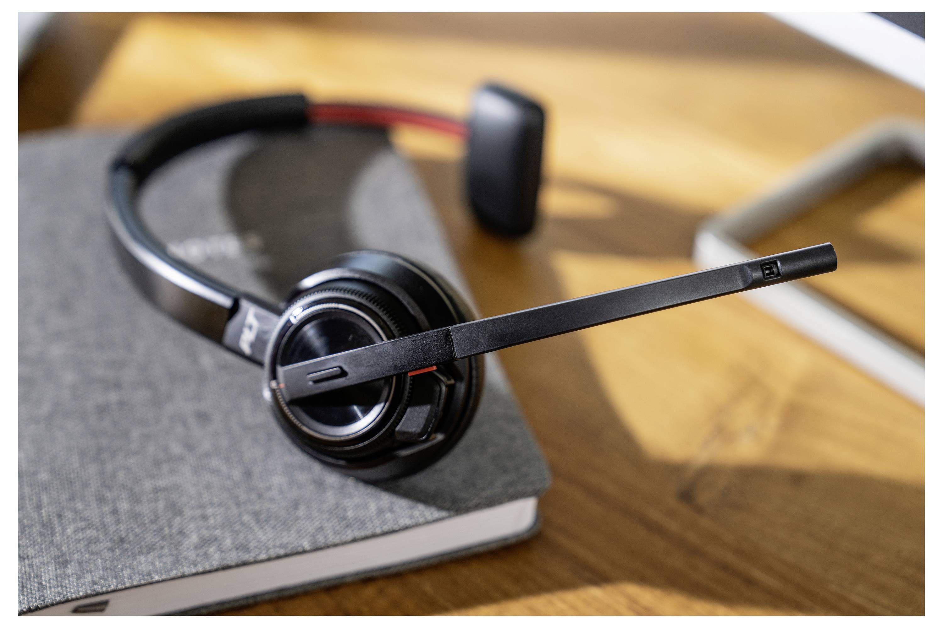 HP Poly Savi 8210-UC Headset otevřená (On Ear) DECT, Bluetooth® stereo černá Potlačení hluku headset, regulace hlasitost-2