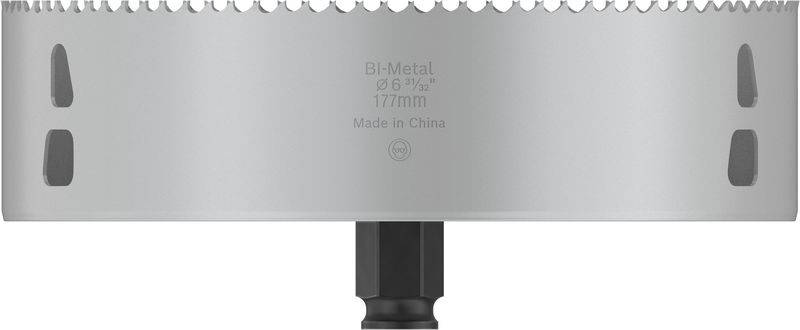Velký bi-metalový nástavec pilové korunky, průměr 177 mm, se zubováním pro vrtání otvorů v různých materiálech.