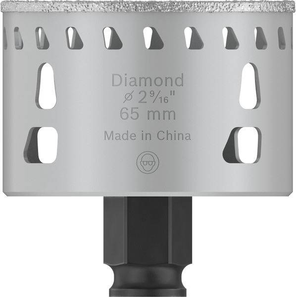 Kovová diamantová děrovka, průměr 65 mm, vyrobeno v Číně. Text na pile: 'Diamant Ø 2 9/16" 65 mm Vyrobeno v Číně'.