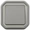 Šedý čtvercový vypínač se zaoblenými rohy; stupeň krytí IP55, vhodný pro použití ve vlhkém prostředí.