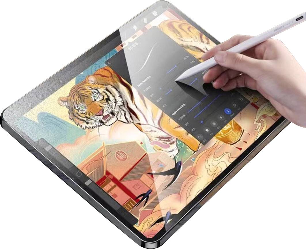 Osoba kreslí perem na tabletu, který zobrazuje barevný obraz tygra. Na obrazovce jsou viditelné nástroje pro úpravy.