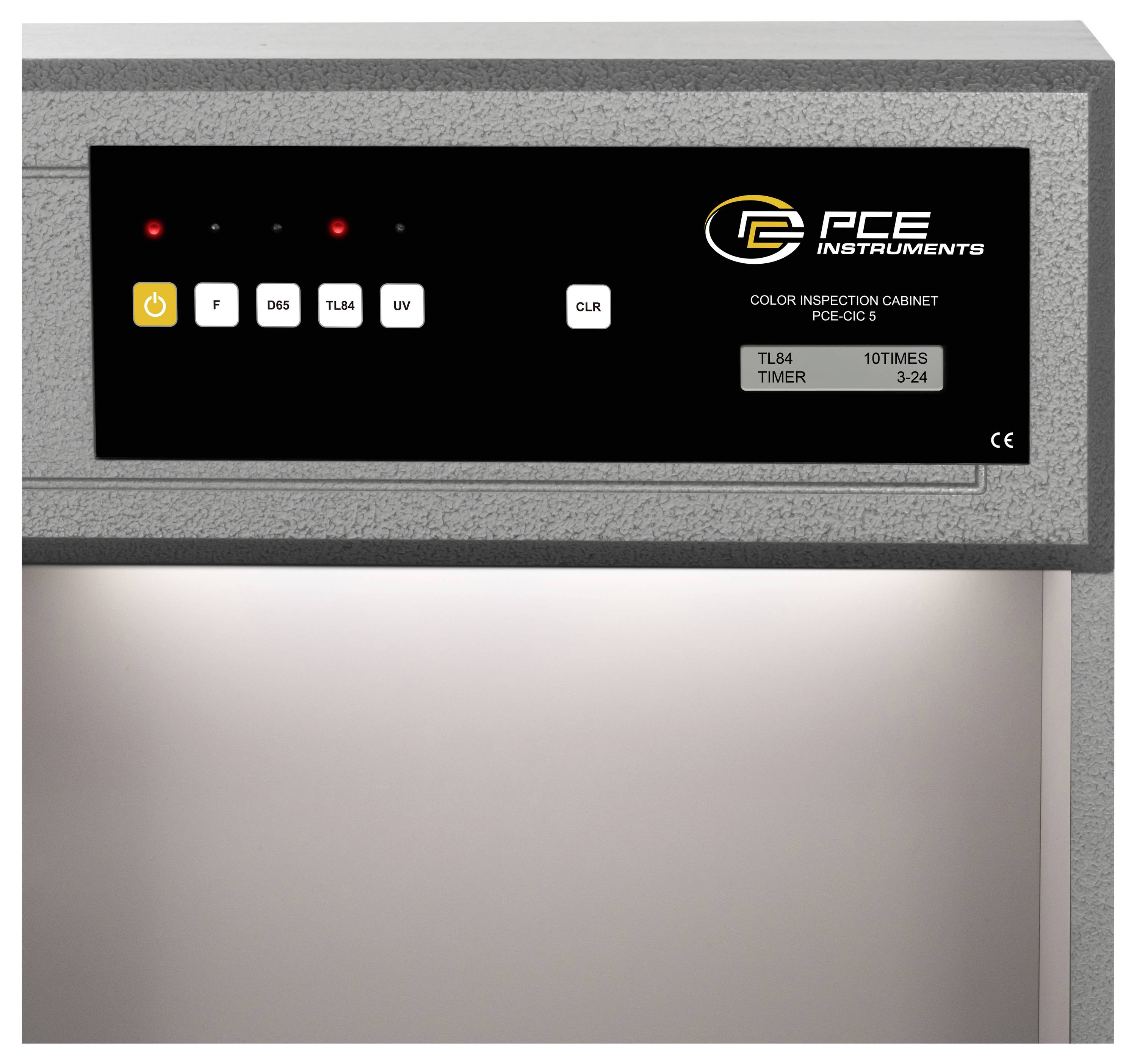 Ovládací panel barevné inspekční skříně PCE Instruments s tlačítky napájení, F, D65, TL84, UV a CLR a indikátory časovače.