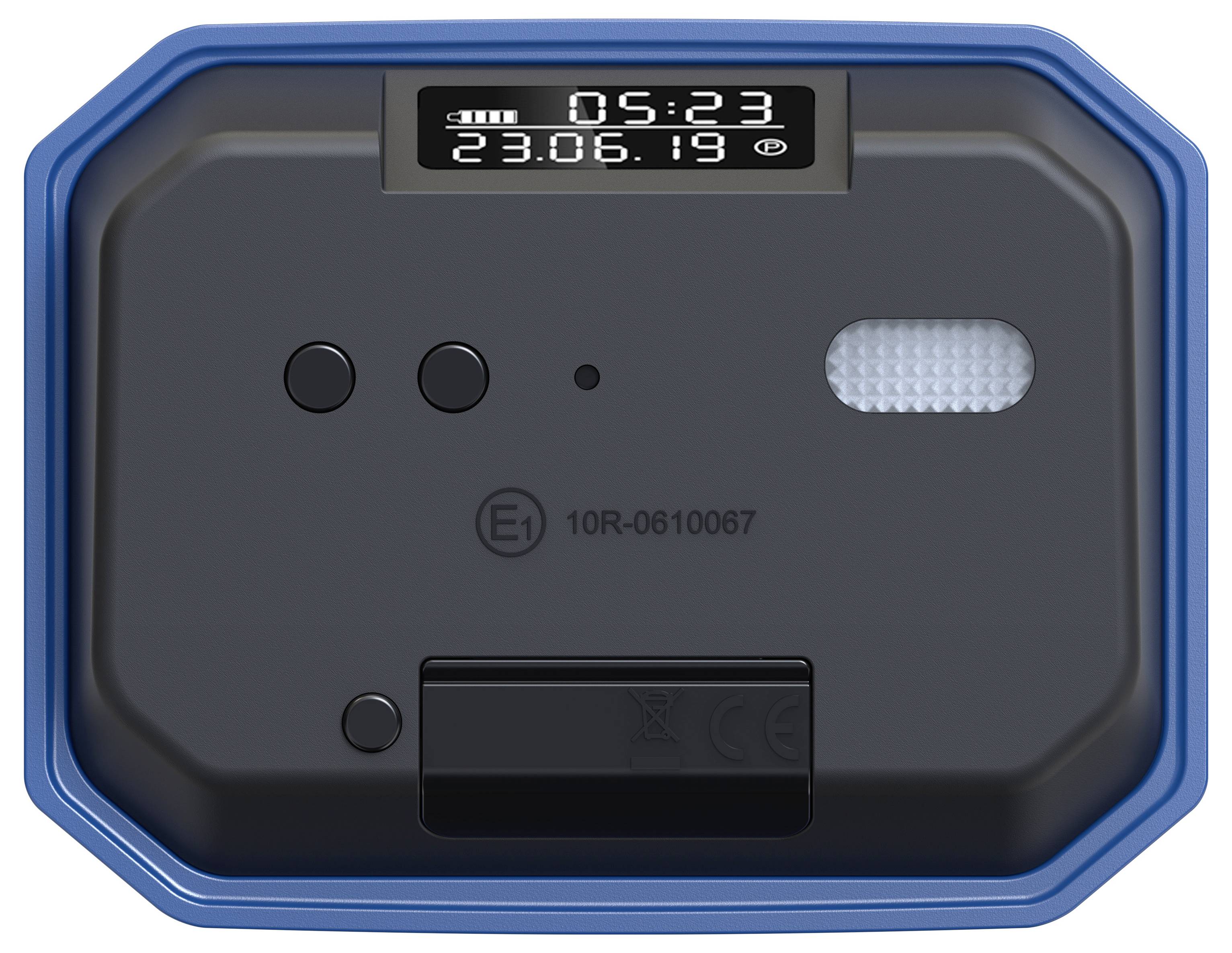 Digitální tachograf s malým digitálním displejem zobrazujícím čas '05:23' a datum '23.06.19'.