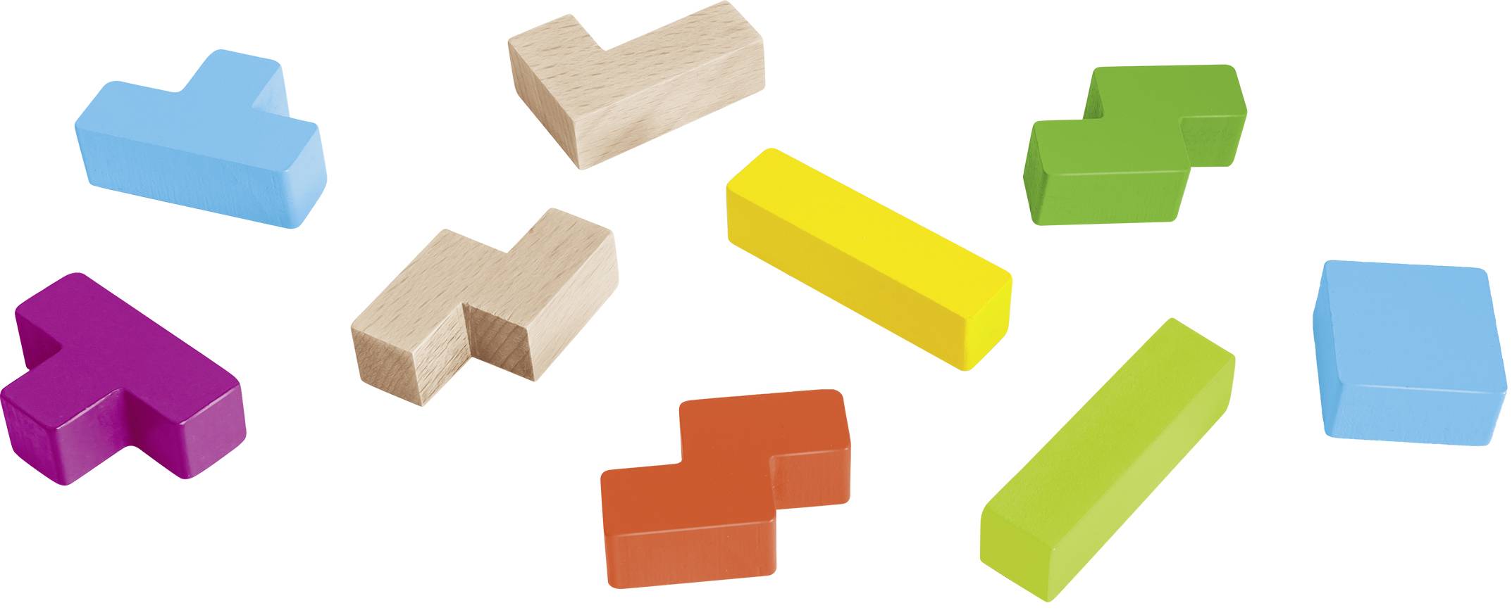 Barevné dřevěné stavební bloky v různých geometrických tvarech rozmístěné na bílém pozadí.