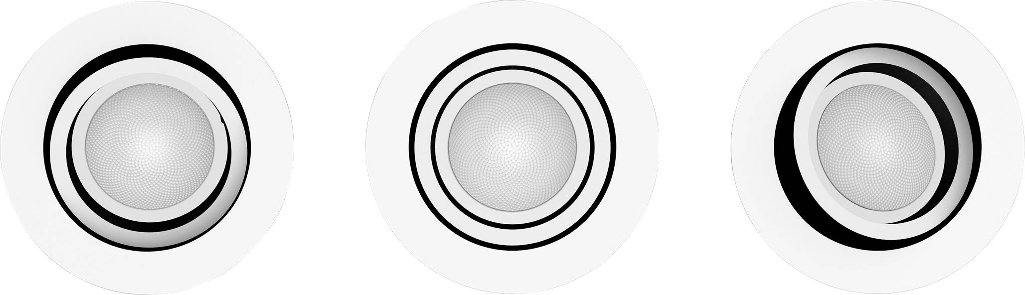 Tři kulaté reproduktory v černobílém provedení, pravidelně umístěné vedle sebe. Každý reproduktor vykazuje soustředné kruhy v designu.