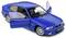 Modré modelové auto BMW s otevřenými dveřmi.