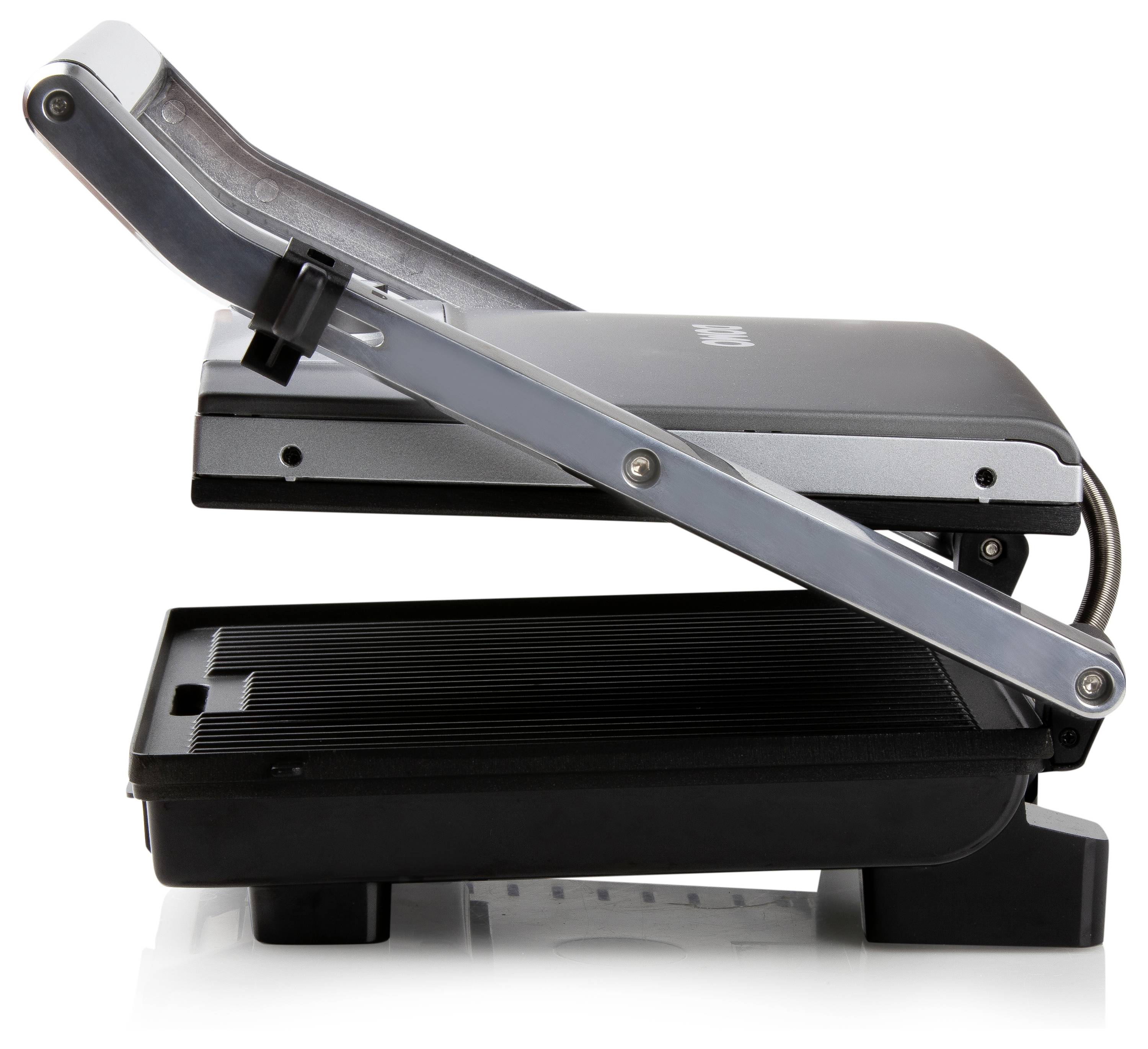 Panini gril s otevřeným víkem, kovovými rameny a žebrovanou grilovací plochou, ideální pro přípravu sendvičů a panini.