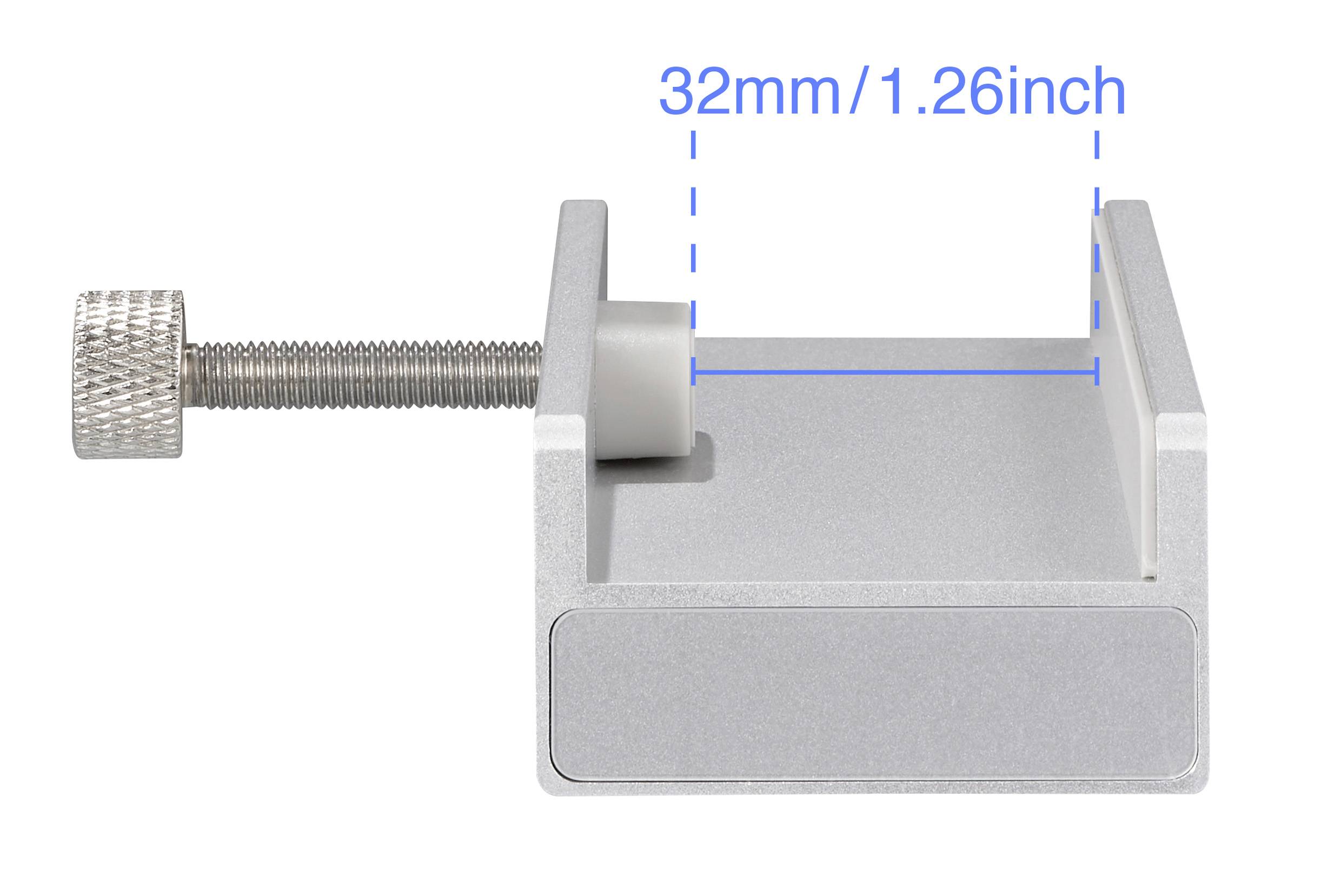 Kovový klíč s šroubovým mechanismem a plastovou částí. Vnitřní rozměr úchytu: 32 mm (1,26 palce).