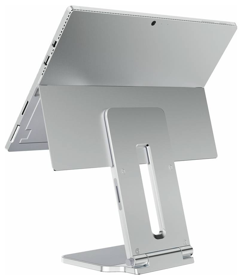 Stříbrný tablet umístěný na nastavitelném stojanu, pohled zezadu. Stojan umožňuje nastavení různých úhlů náklonu.