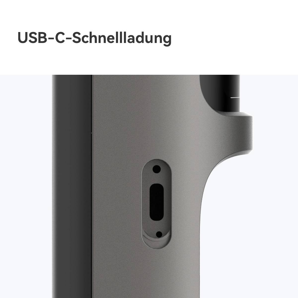 Detailní záběr zařízení s USB-C konektorem, na kterém je text "Rychlé nabíjení USB-C".