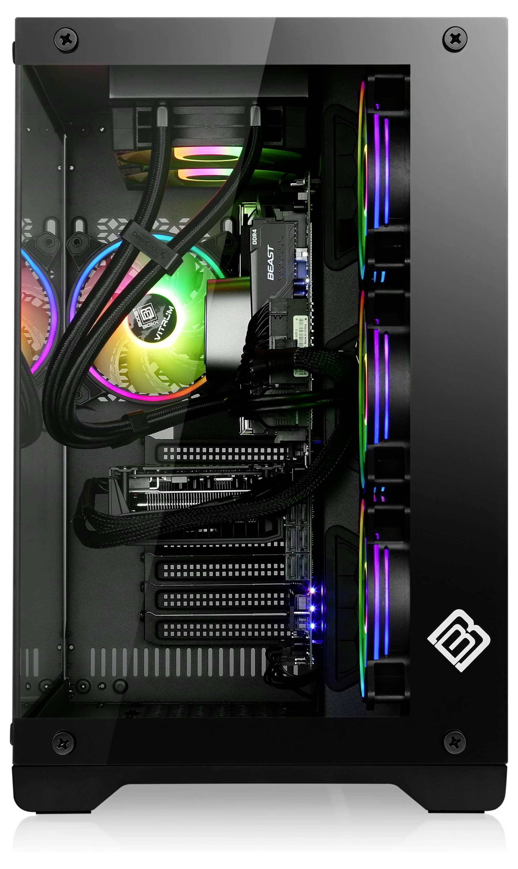 Moderní stolní počítač s průhledným průsvitným krytem ukazuje RGB podsvícené ventilátory a viditelně nainstalované hardwarové komponenty.