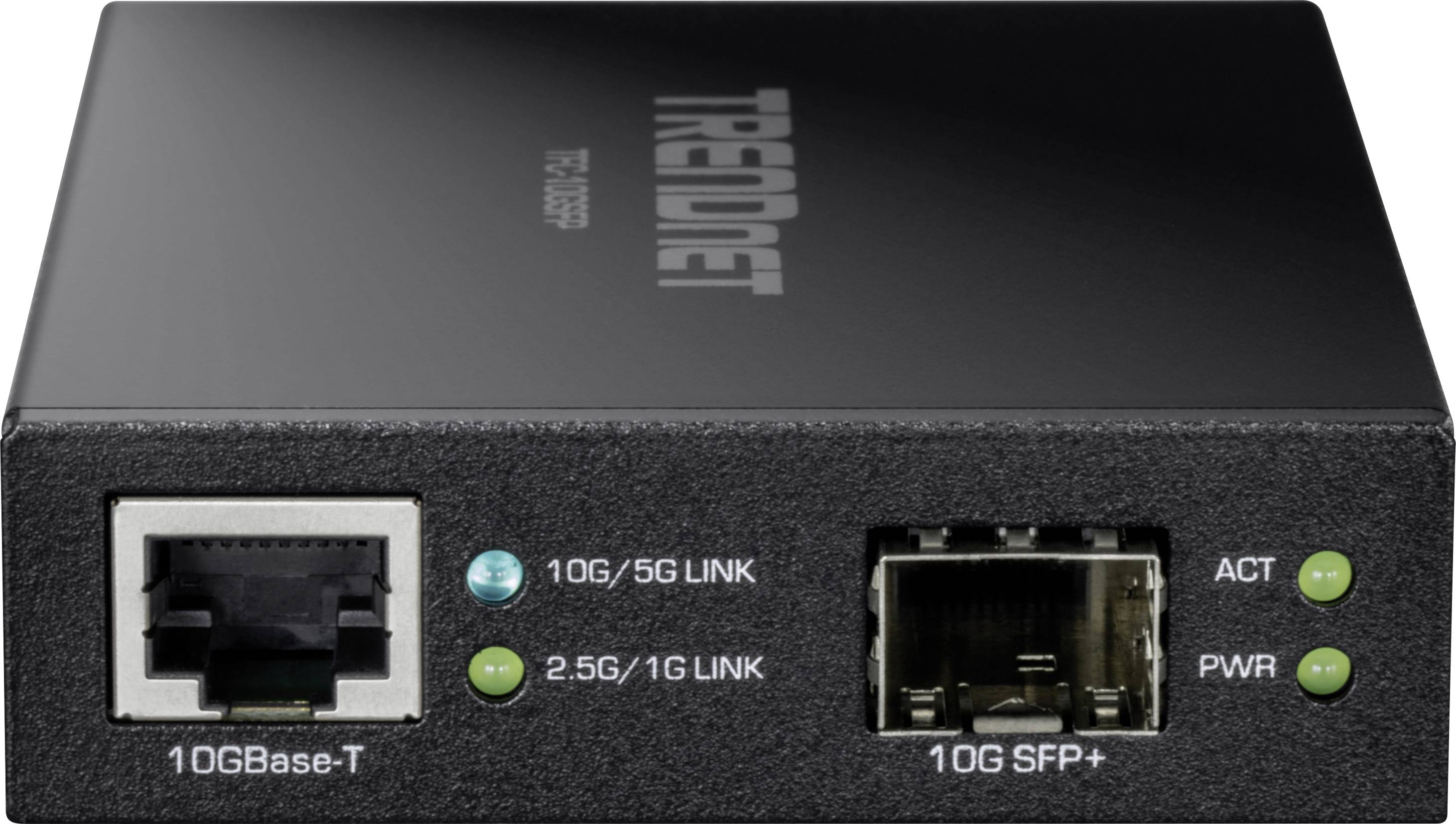 Černý síťový adaptér s portem 10GBase-T a portem 10G SFP+. Obsahuje LED indikátory pro signalizaci připojení a napájení.