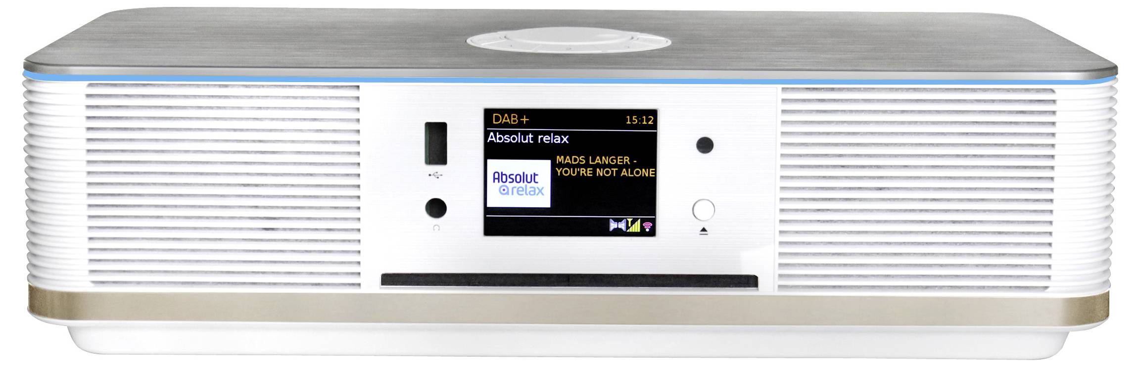 Bílé rádio s displejem, který zobrazuje 'Absolute relax' a píseň 'YOU'RE NOT ALONE'. Rádio má reproduktory po stranách.