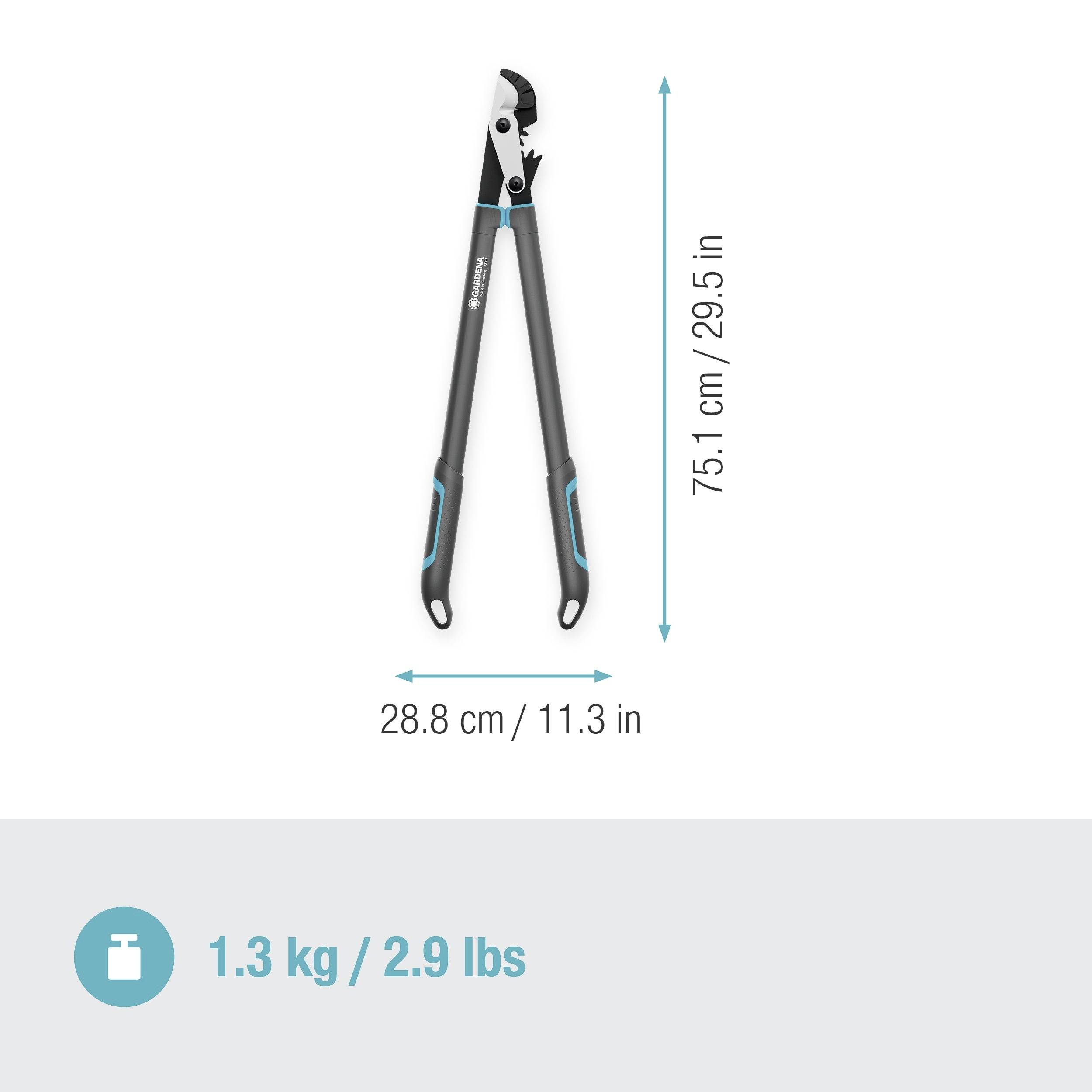 Zahradní nůžky s délkou 75,1 cm a hmotností 1,3 kg. Vhodné pro řezání větví.